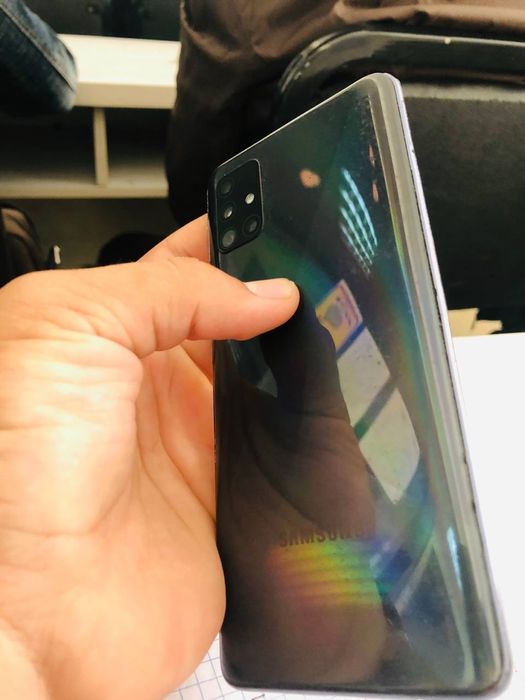 Samsung A51 ideal