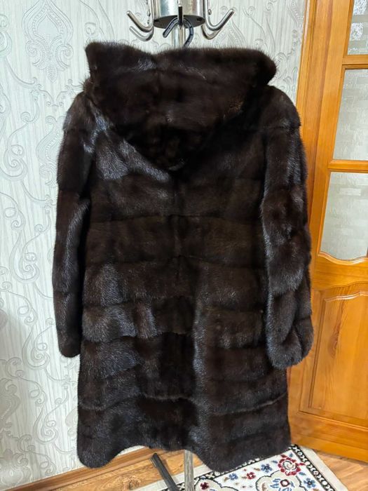 Верхняя женская одежда