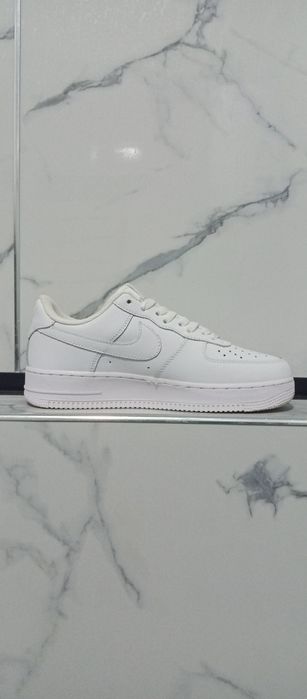 Продам Nike Air Force 1