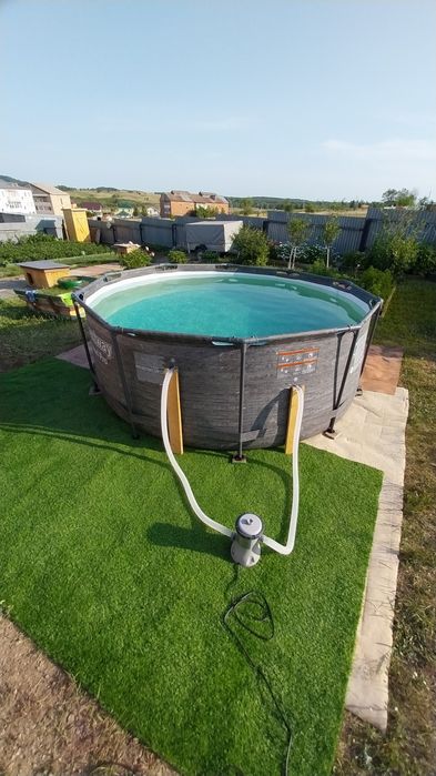 Срочно продам бассейн каркасный 305×100