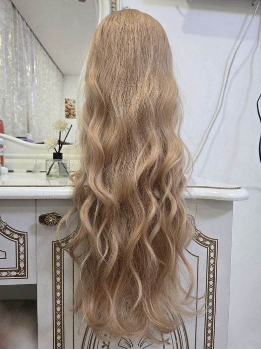 Продам парик женский