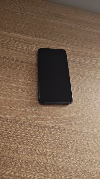 iPhone 11 Pro, 256 GB, culoare verde închis, stare excelentă.