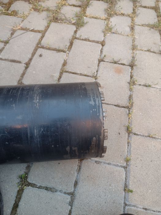 Carota Hilti și Würth