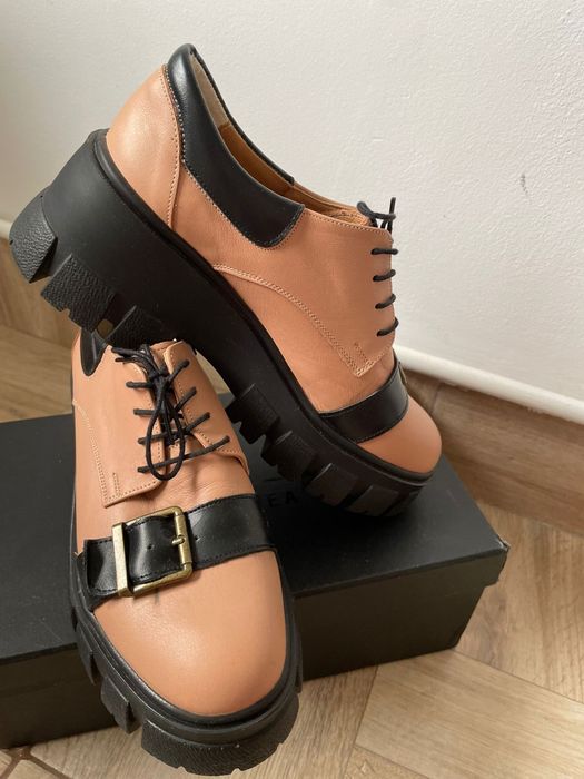 Pantofi dama din piele