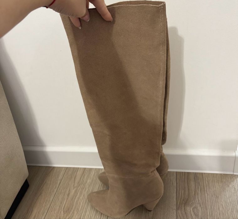 Велурени ботуши  Bershka