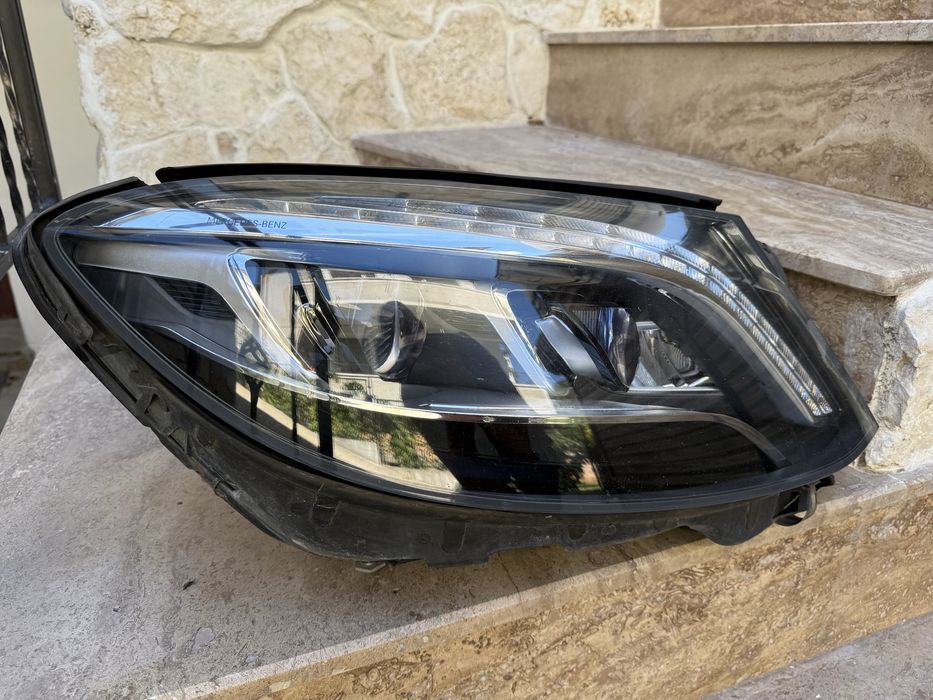 Фарове и стопове за S-класа W222