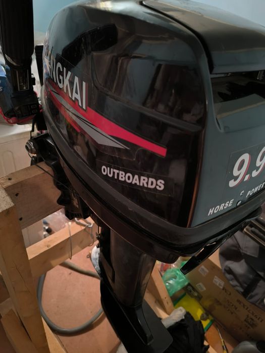 Лодочный мотор и лодка