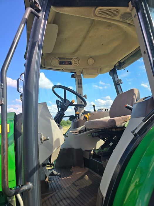 John Deere 5720  2006