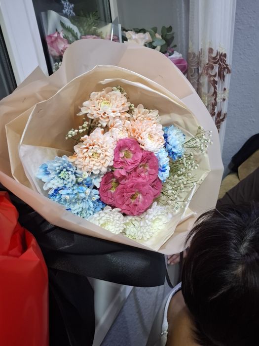 Продаются цветы,