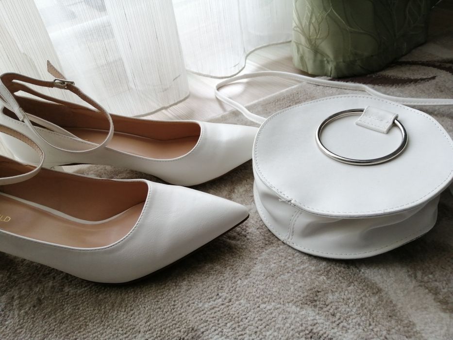 Set pantofi albi 41 și geantă, noi