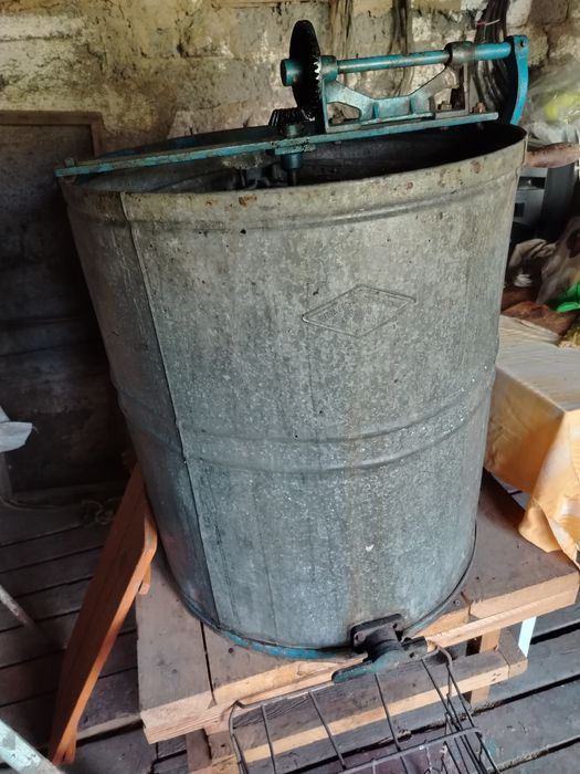 Продам медогонку