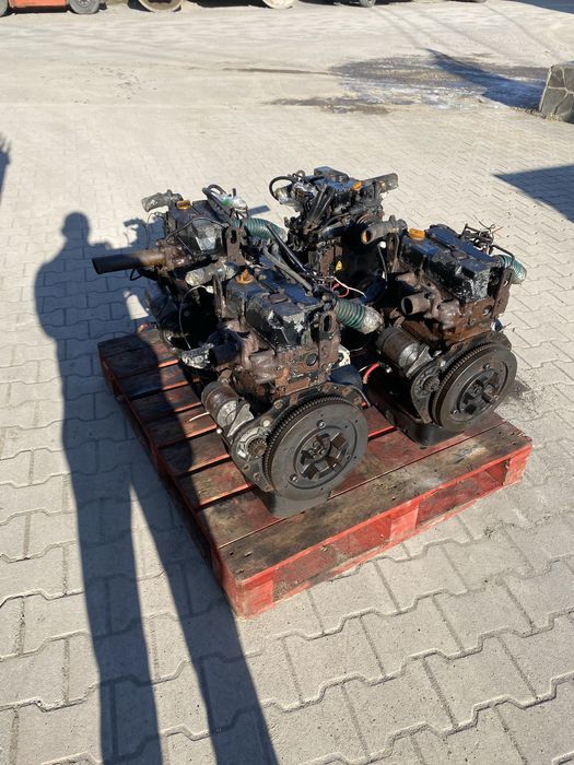 Motor Yannmar 3TNV76 cu trei cilindrii