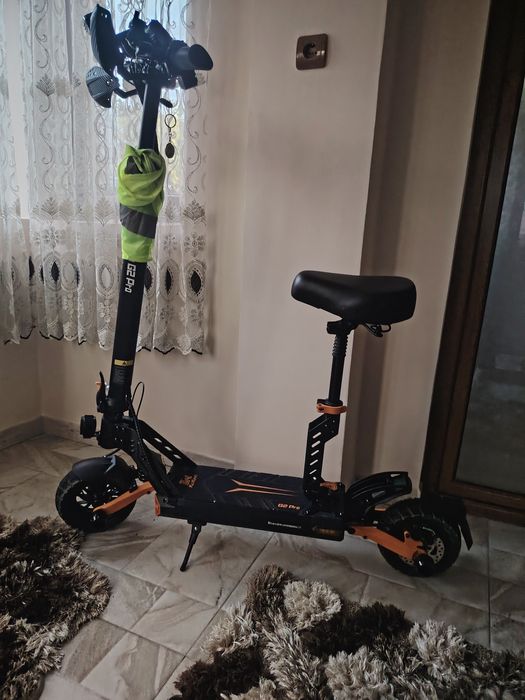 Trotineta electrica: KUKIRIN G2 PRO 2025