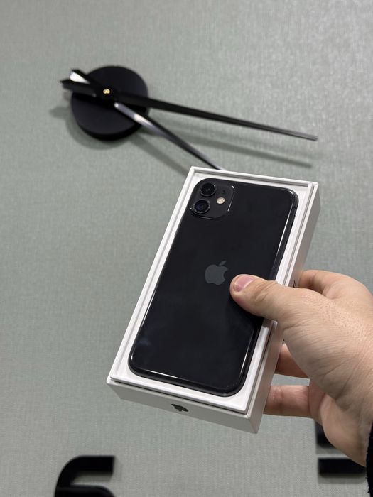 Iphone 11. 128 Gb batarey 83%
