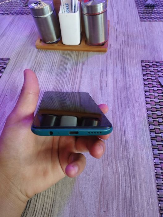 Redmi note 9 kelishtirib beriladi hamma joyi ideal