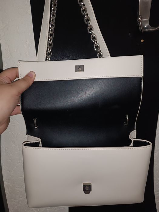 Оригинална  бежова чанта Calvin Klein Jeans