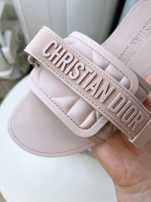 Дамски чехли Dior
