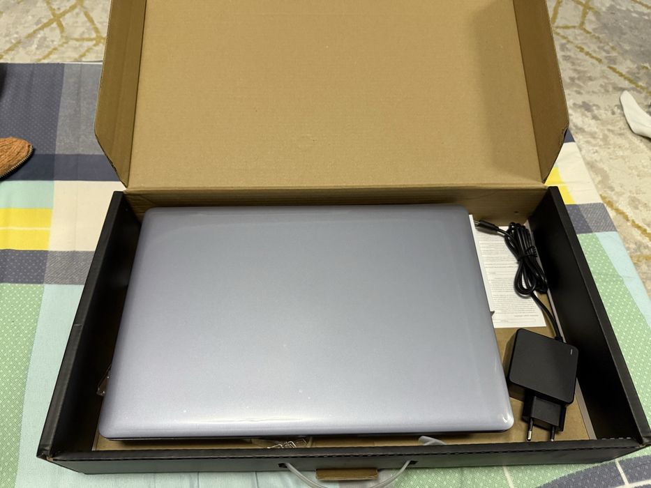 Абсолютно новый ноутбук