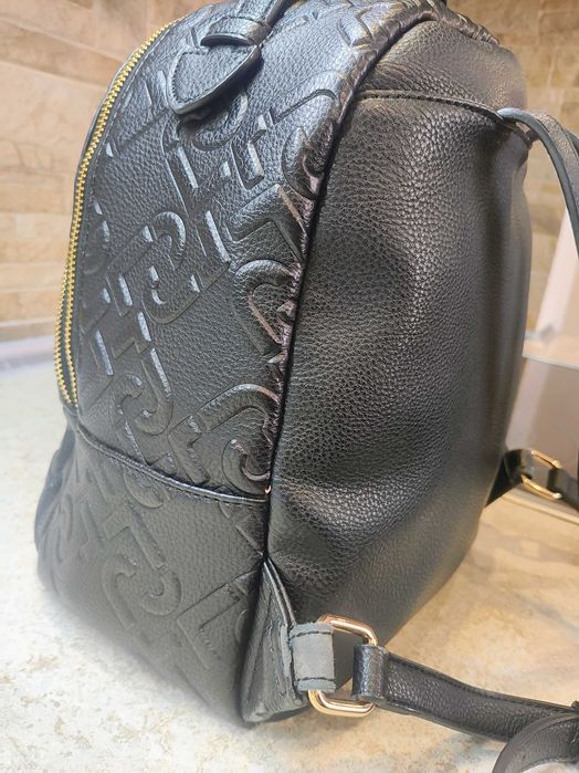 Черна раница LIU JO