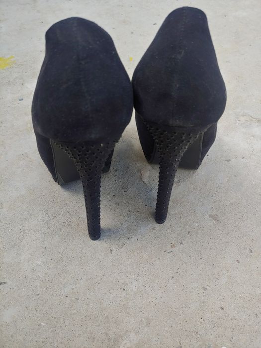 Pantofii noi 4 perechi