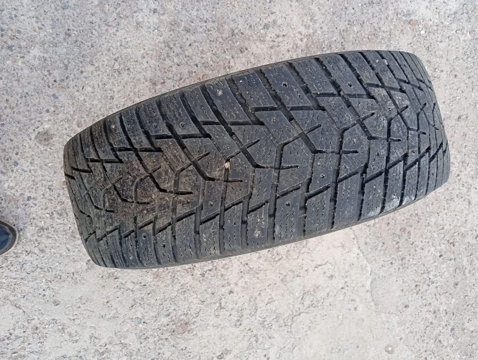 Продам зимние шины