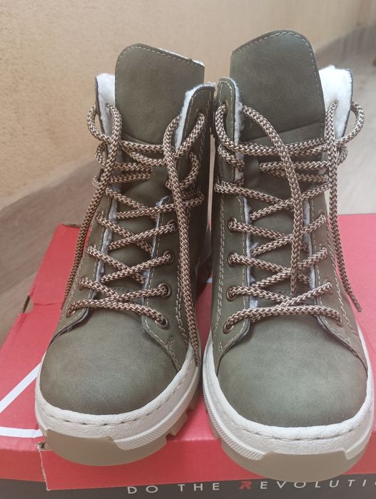 Дамски зимни боти Rieker, 37 номер, естествена кожа.