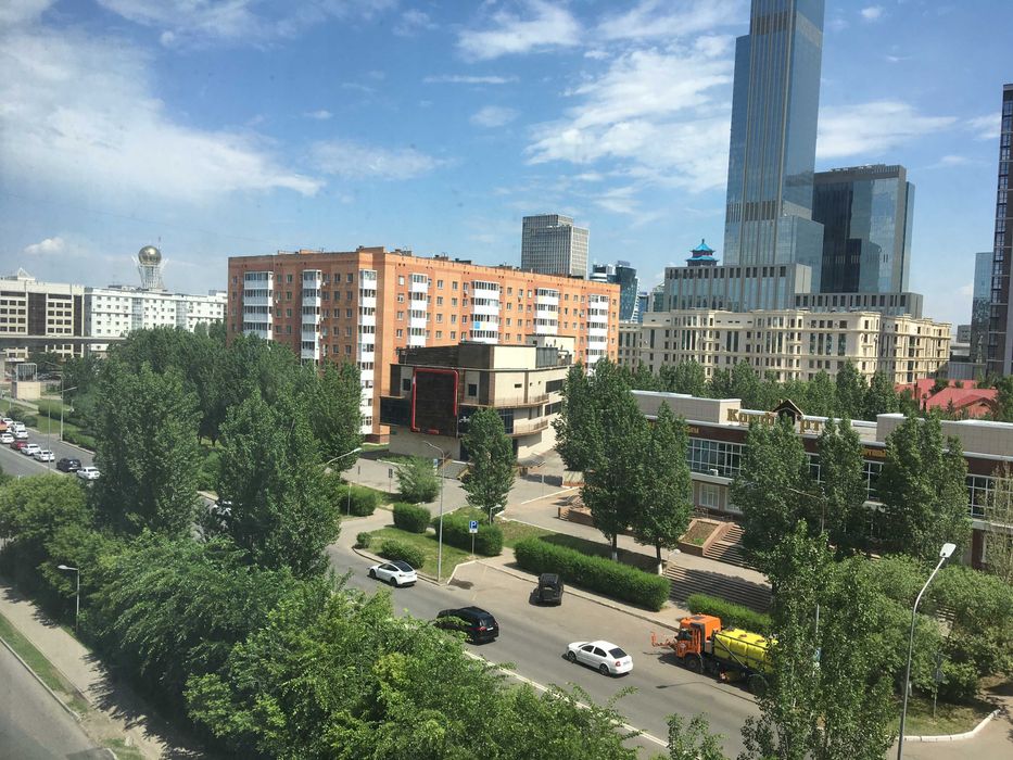 продам 3-х комнатную квартиру жк Сармат 2