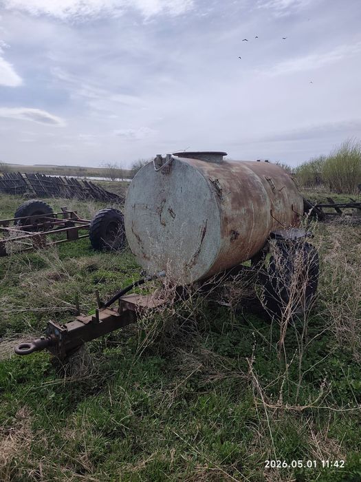 Продам бочку 3 куба