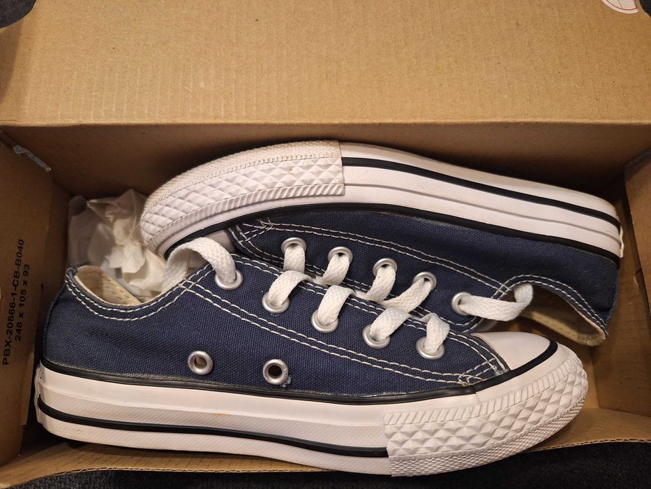 Детски кецове Converse 29 номер, като нови ЗАПАЗЕНИ