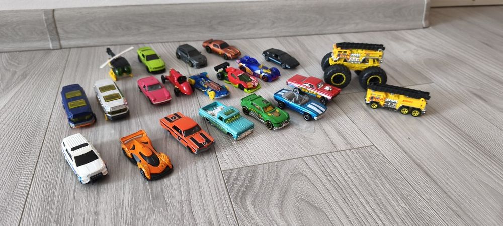 Mașinuțe Hot Wheels