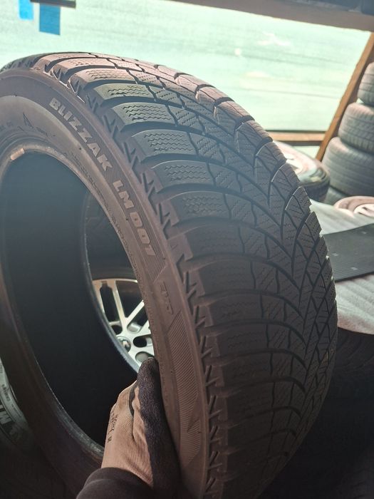 1 бр. 205 55 16 Bridgestone Blizzak LM001 зимна гума