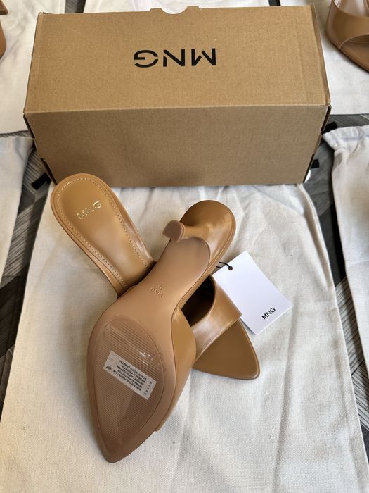 Новые мюли MANGO