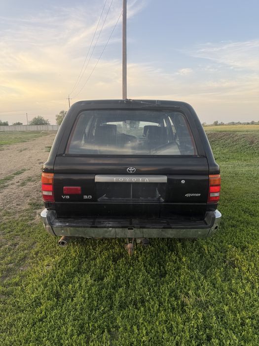 Продам машину Toyota 4Runner 1996