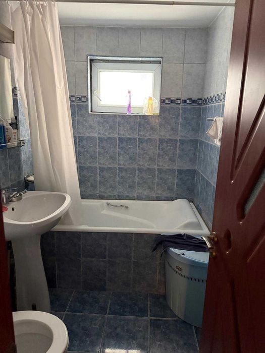 Apartament 3 camere, zona Casa de Cultura