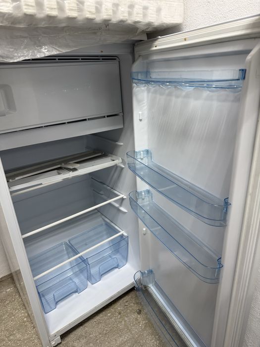 Холодильник Бирюса