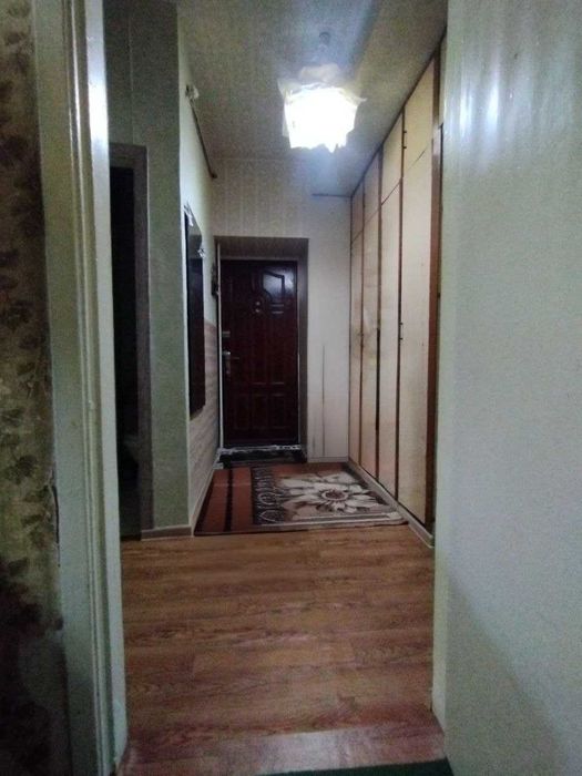 Продается квартира 3/1/4 на ц-4, Юнусабад, рядом метро, Алайский базар