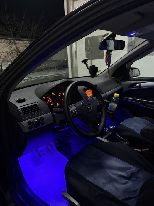 Opel Astra h 1.7 cdti (Citiți Descrierea)