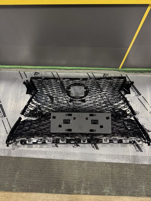 Решетка Lexus RX