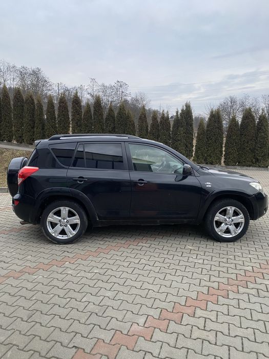 Dezmembrez / piese Toyota RAV4
