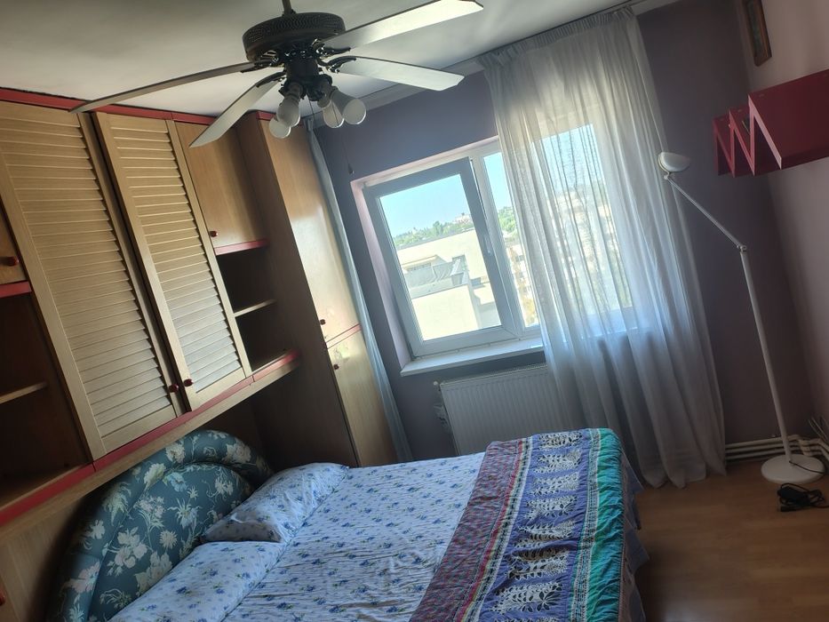 Inchiriez apartamen cu douã camere in zona 0.