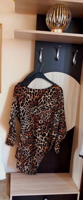 Нова Дамска туника .Размер Стандартен.