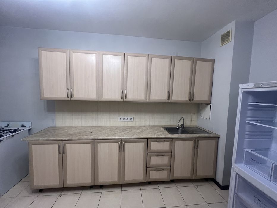 Продам кухонный гарнитур