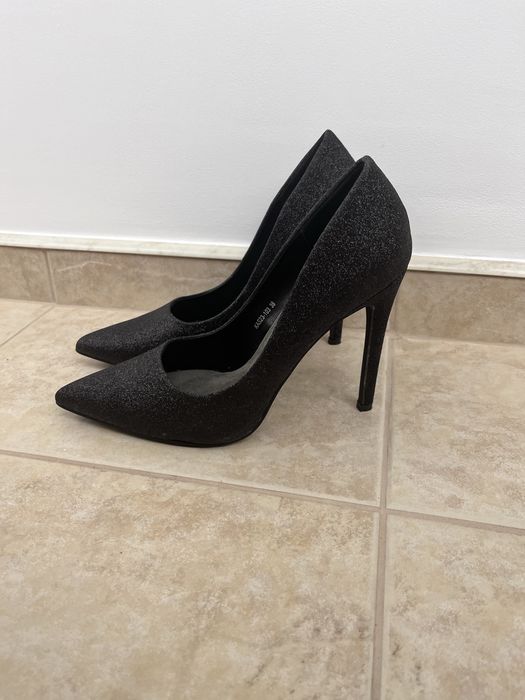 Елегантни дамски токчета