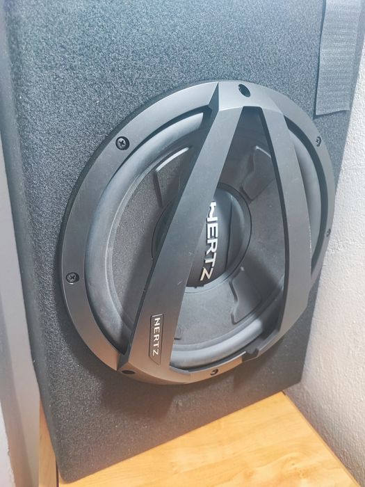 Subwoofer auto HERTZ DBX 30.3