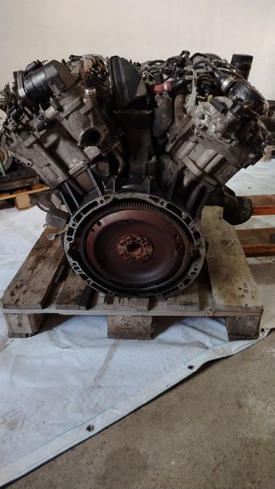 Двигател Мерцедес 642.930 / Mercedes OM 642. 930