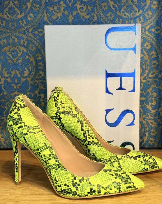 Дамски обувки на ток GUESS electric