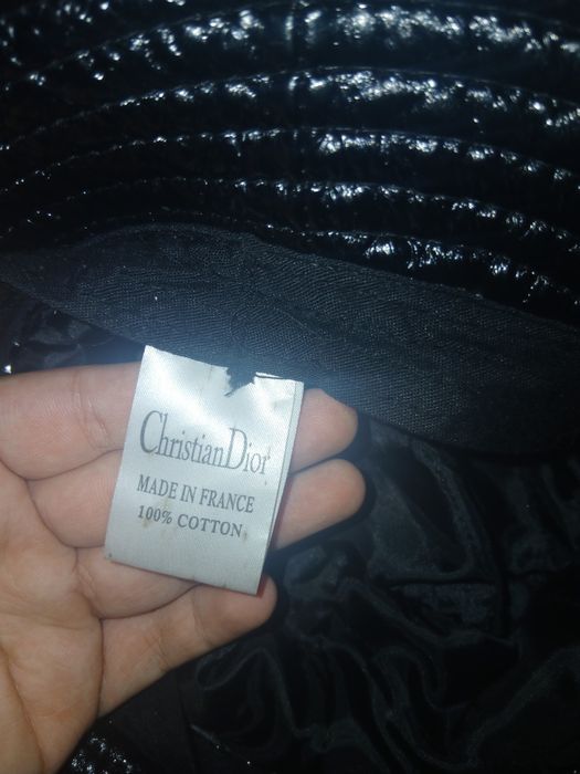 Șapcă originala din franta am luato cu 500 de lei o dau cu 300negoviab