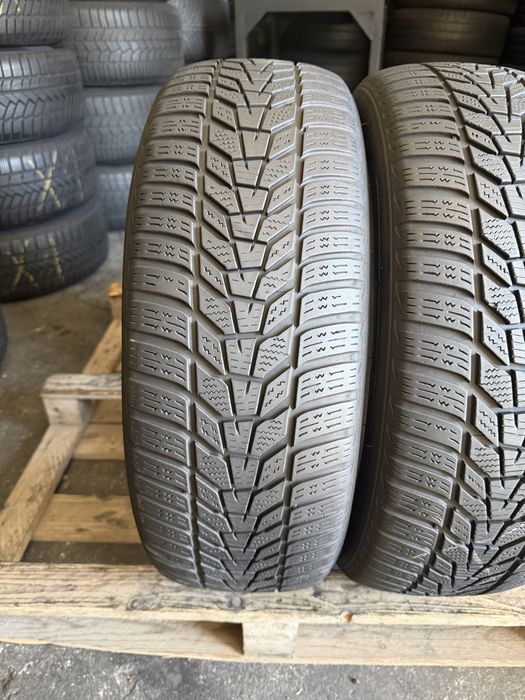 2 anvelope iarna 215/60/17 Hankook!