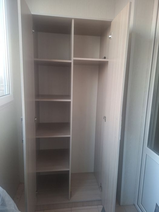 Срочно продается шкаф