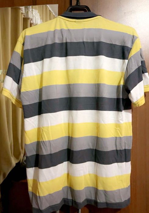 Мъжка тениска с якичка в размер M